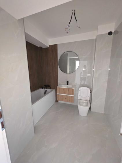 Apartament cu 2 camere nedecomandat în Florești