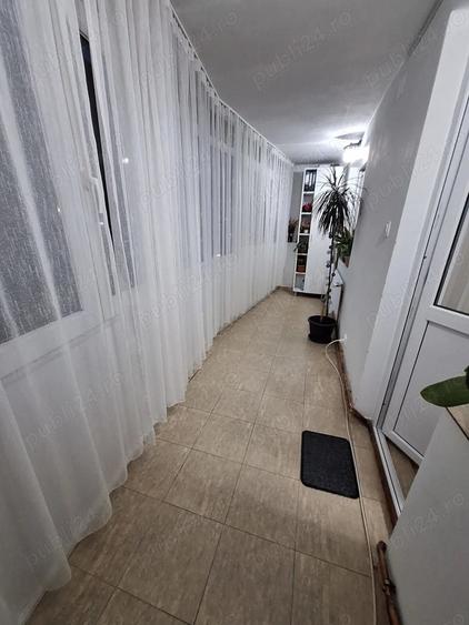 Apartament cu 3 camere decomandat în Ostroveni
