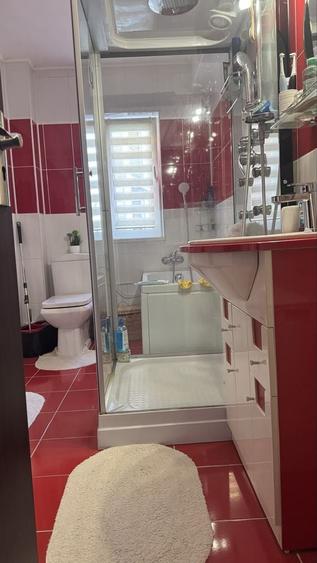 Apartament cu 2 camere decomandat în Florești