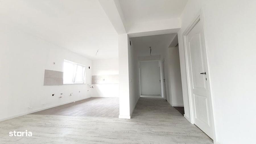 Casă cu 4 camere cu Teren 400 Mp în Crevedia