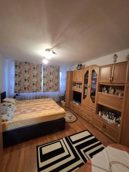 Apartament cu 2 camere decomandat în Govândari