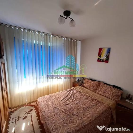 Apartament cu 3 camere decomandat în Sud