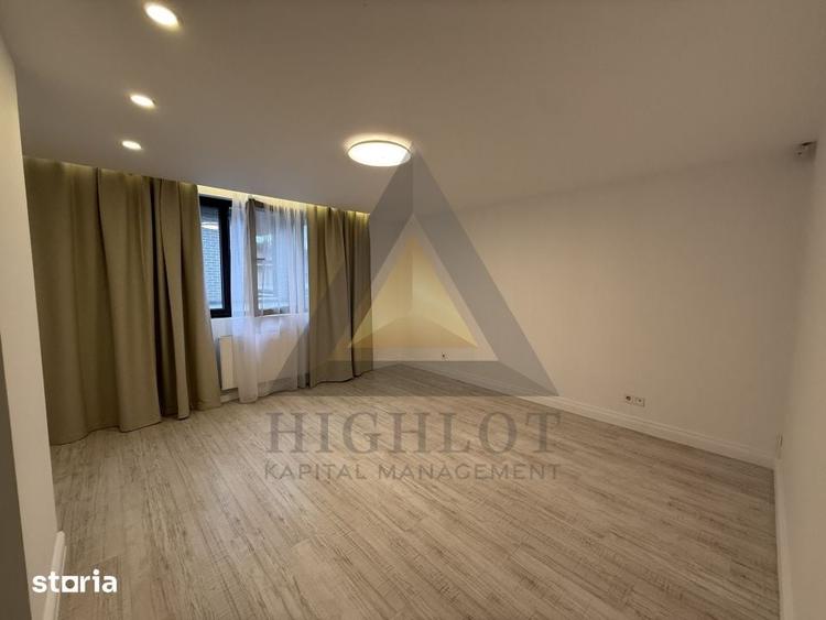 Casă cu 10 camere cu Teren 755 Mp în Nord