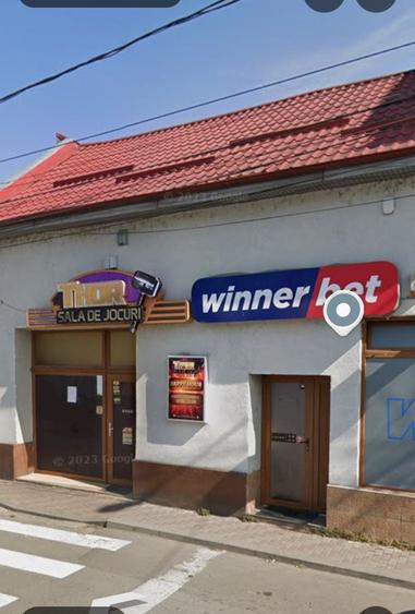 Spațiu comercial, de 275 mp, în Central