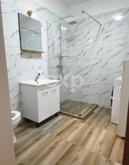 Apartament cu 2 camere semidecomandat, mobilat în Florești