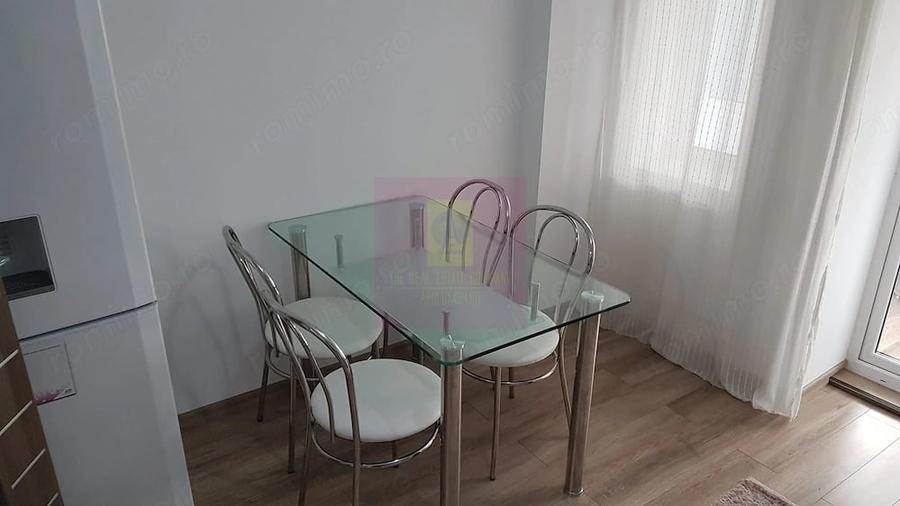 Apartament cu 2 camere decomandat în Decebal