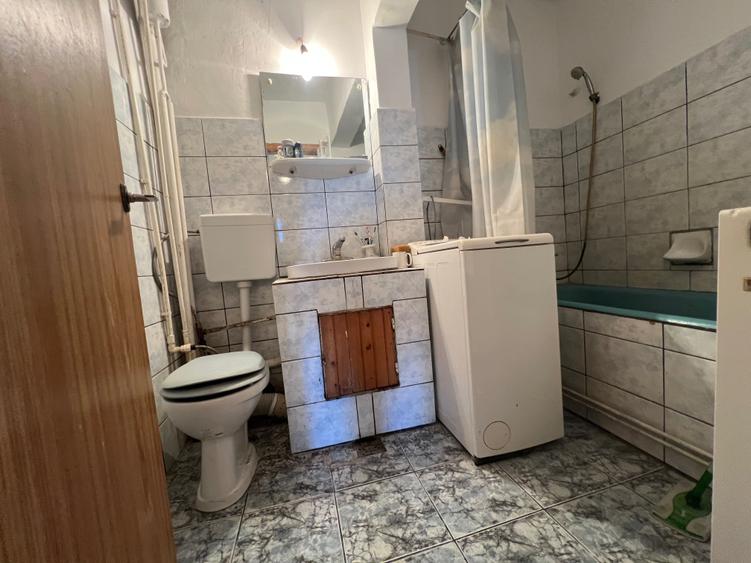 Vanzare apartament spatios, decomandat, Catedrala, 58mp utili - 2
