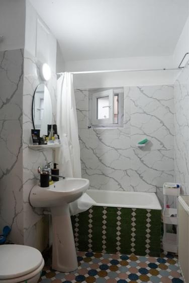 Apartament 2 decomandate, etaj 1 , Pelendava in 1 Mai - 6