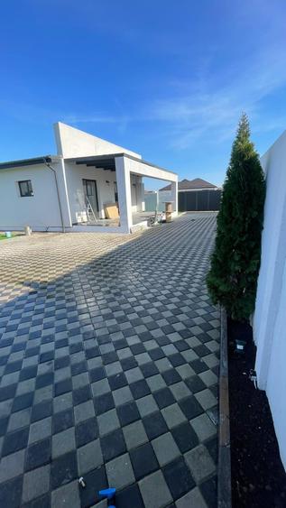 Casă individuală cu 3 camere cu Teren 440 Mp în Domnești