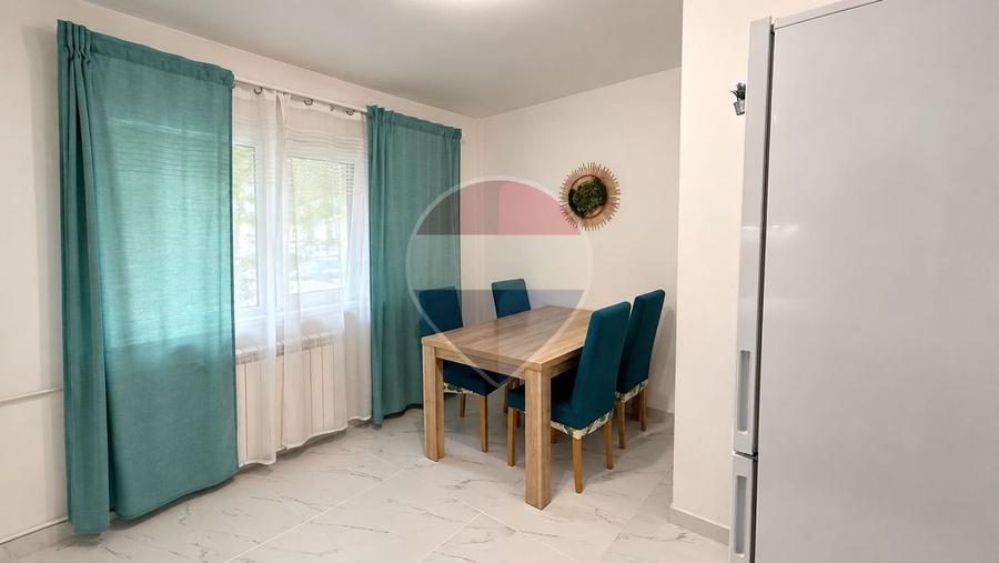 Apartament cu 2 camere decomandat, mobilat în Brâncoveanu