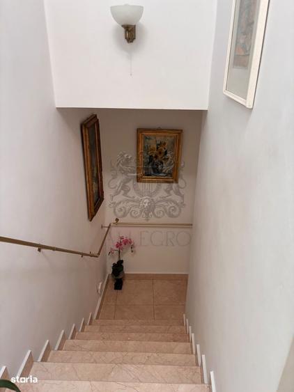 Casă cu 4 camere în Ultracentral