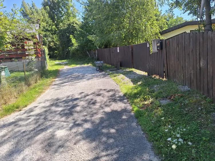 Teren de 2192 mp, în Cornu