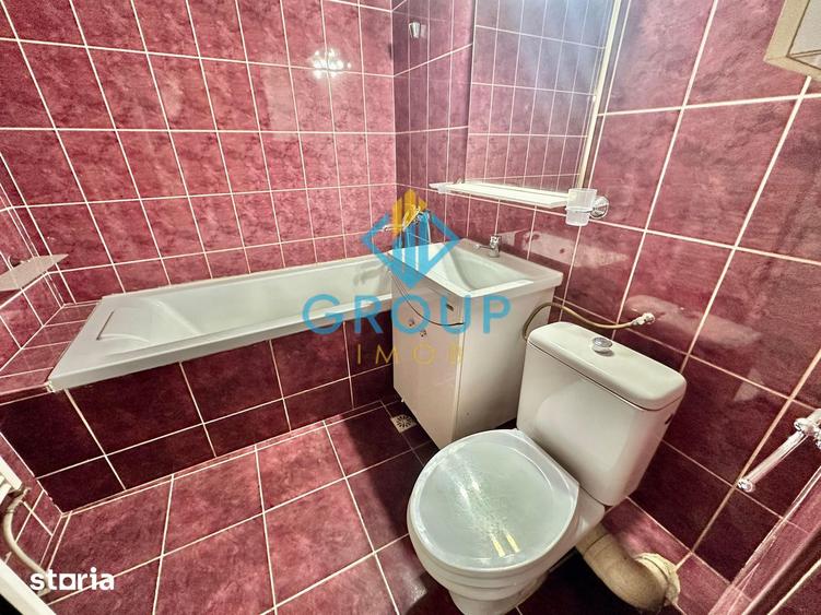 Apartament cu 3 camere decomandat în Șerbănești