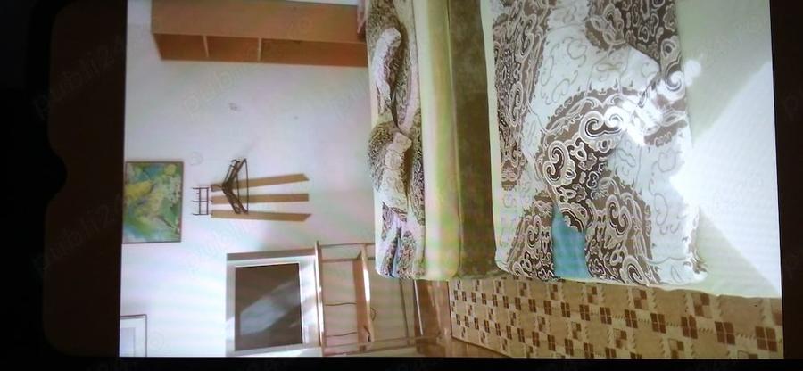 Casă cu 6 camere cu Teren 275 Mp în Central