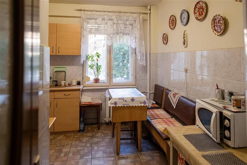 Apartament cu 4 camere decomandat în Decebal