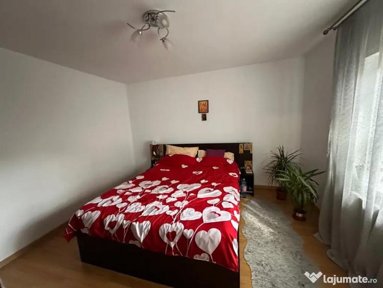 Casa 4 Camere de Vanzare Bratianu Constan?a | Garaj | Te - 5