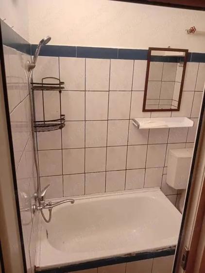 Garsonieră semidecomandată în Far