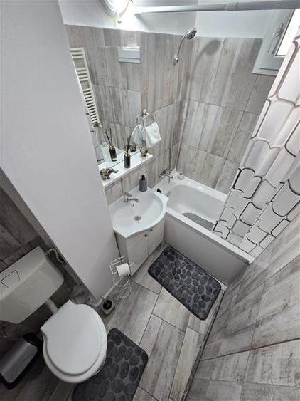 Apartament cu 2 camere decomandat în Ultracentral