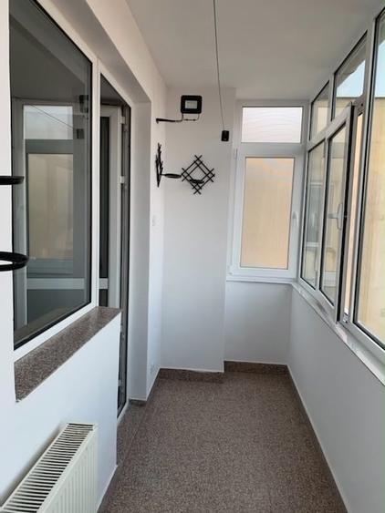 Apartament cu 2 camere semidecomandat în Bârzești