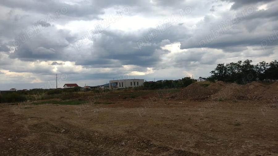 Teren de 800 mp, în Cihei
