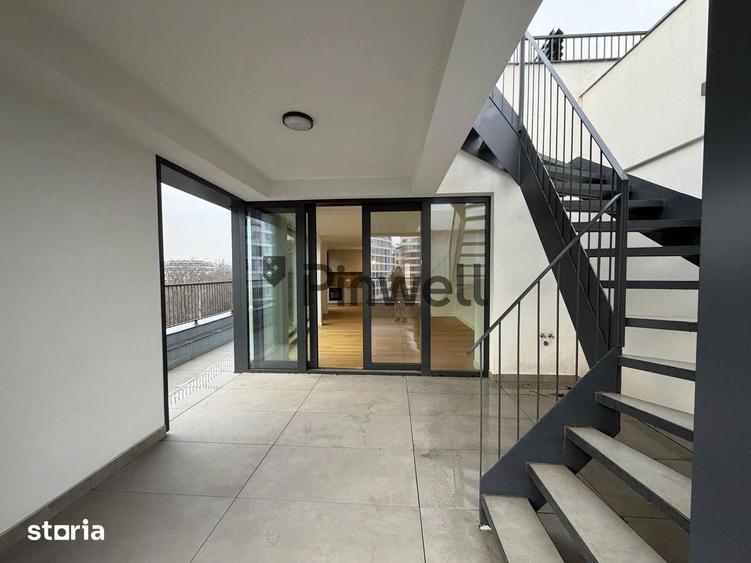 Apartament cu 4 camere, mobilat în Central