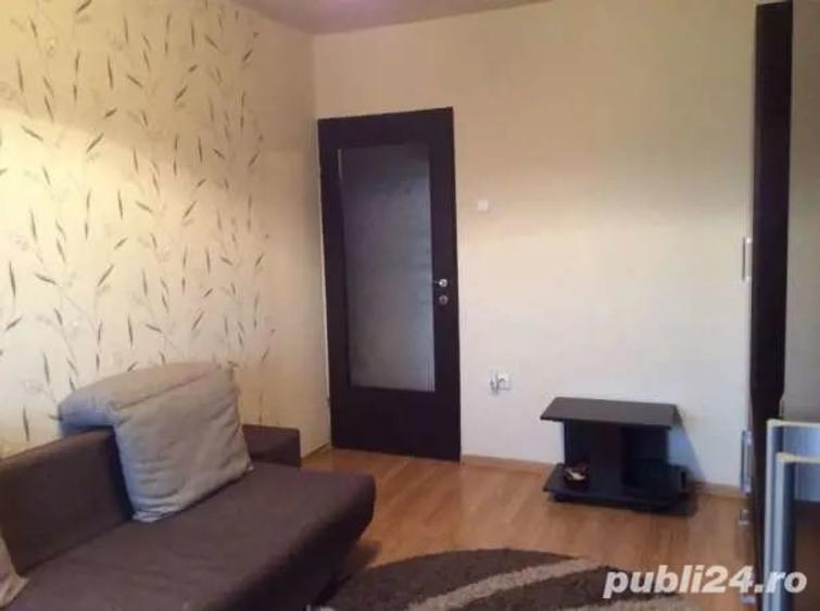 Garsonieră decomandată în Rogerius