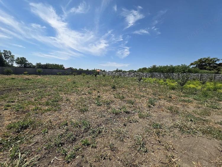 Teren de 1729 mp, în Ghilad