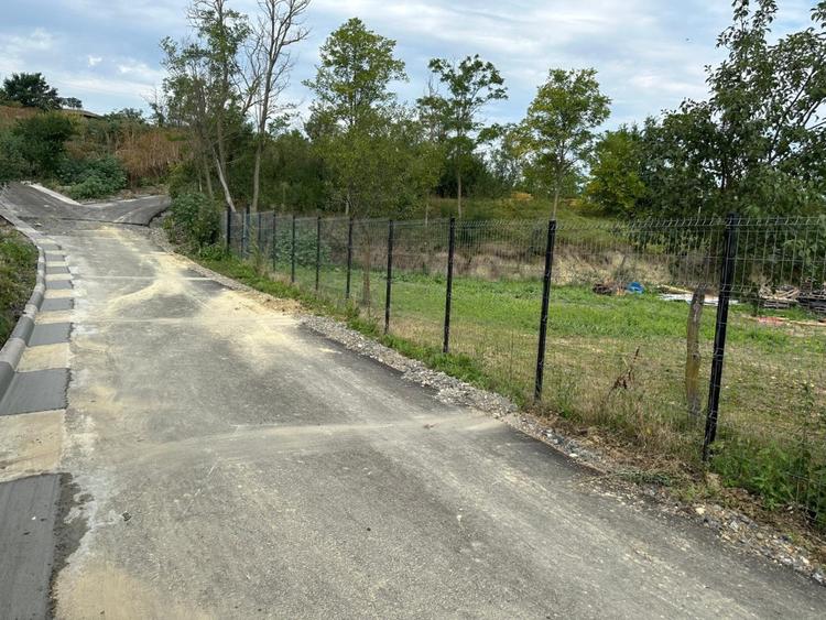 Teren Construcții intravilan de 1000 mp, în Bălteni