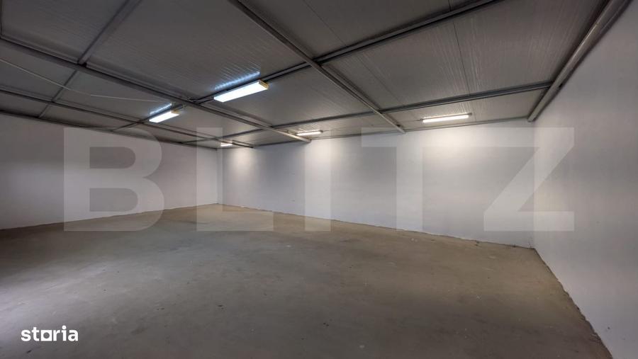 Spațiu comercial, de 450 mp, în Micro 6