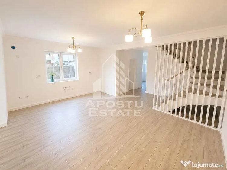 Casă cu 5 camere cu Teren 278 Mp în Torontalului