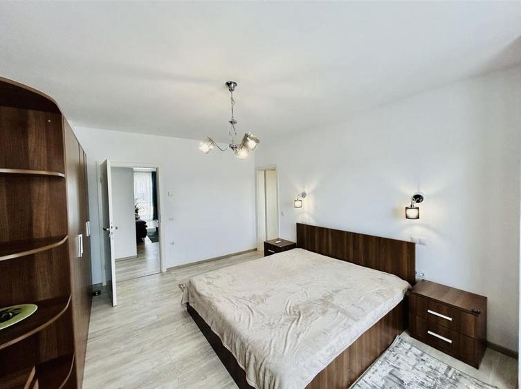 Apartament cu 4 camere în Piața Cluj