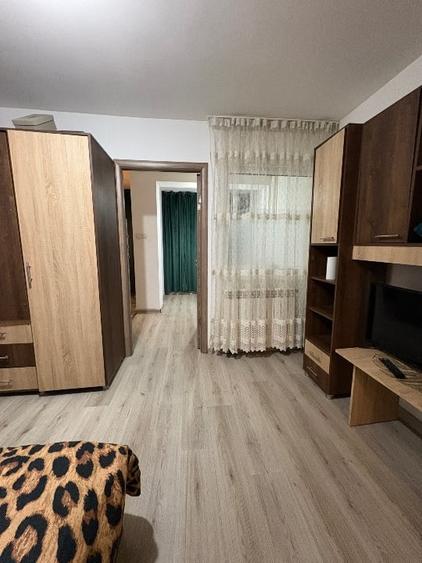 Garsonieră decomandată, mobilată în Crihala