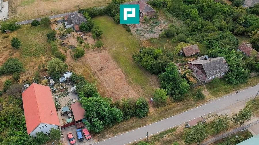 Teren de 714 mp, în Zerind