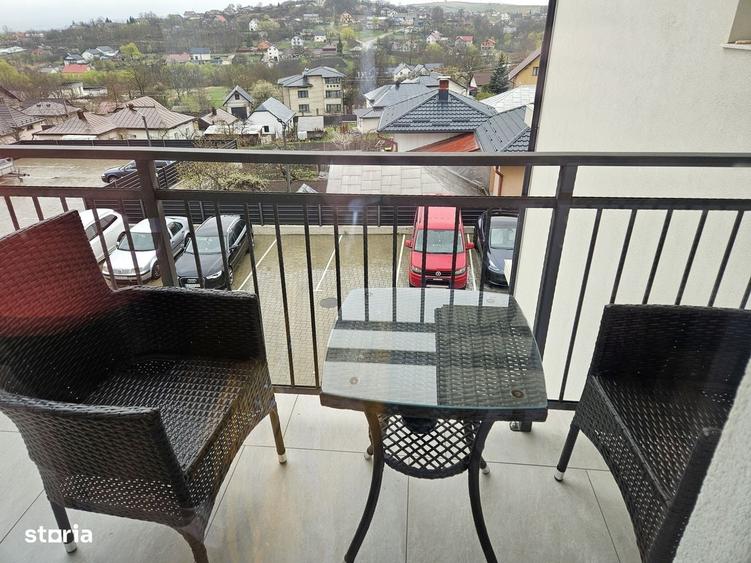 Apartament cu 3 camere decomandat în Ipotești
