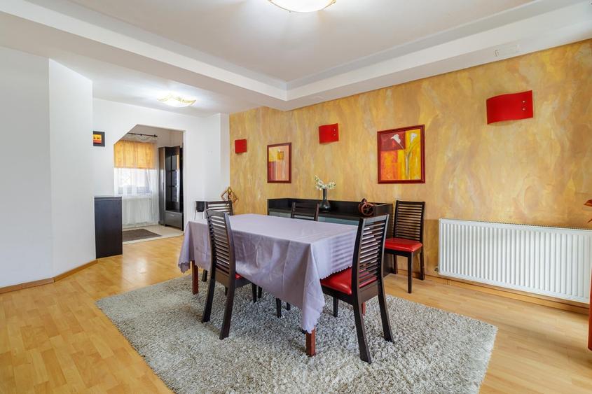 Casă cu 5 camere cu Canalizare în Pipera
