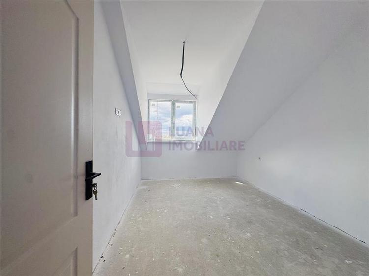 Apartament cu 3 camere decomandat în Turnișor