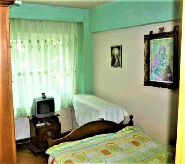 Apartament cu 4 camere decomandat în Mărăști