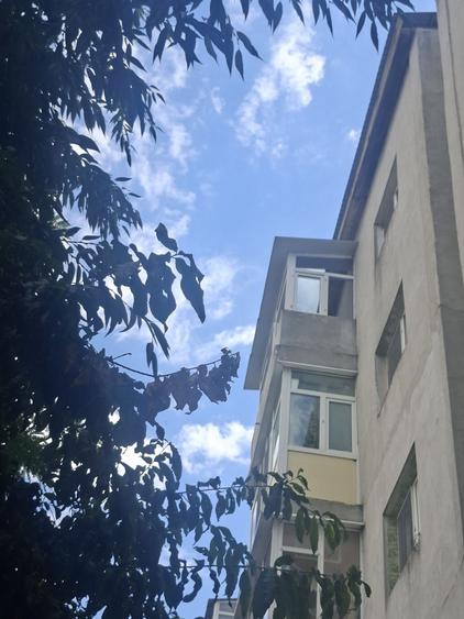 Apartament cu 2 camere semidecomandat în Fetești-Gară