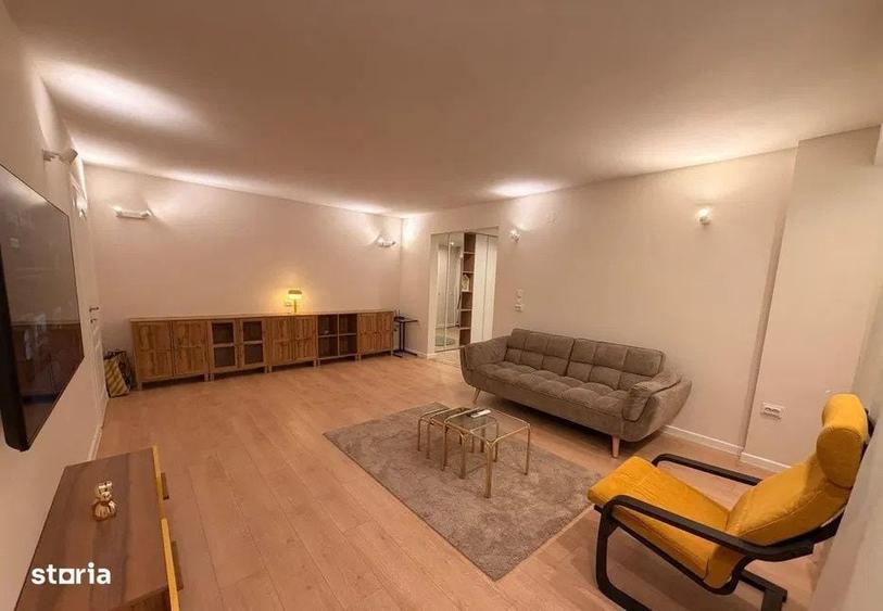Apartament cu 4 camere decomandat în Ciupercenii Noi
