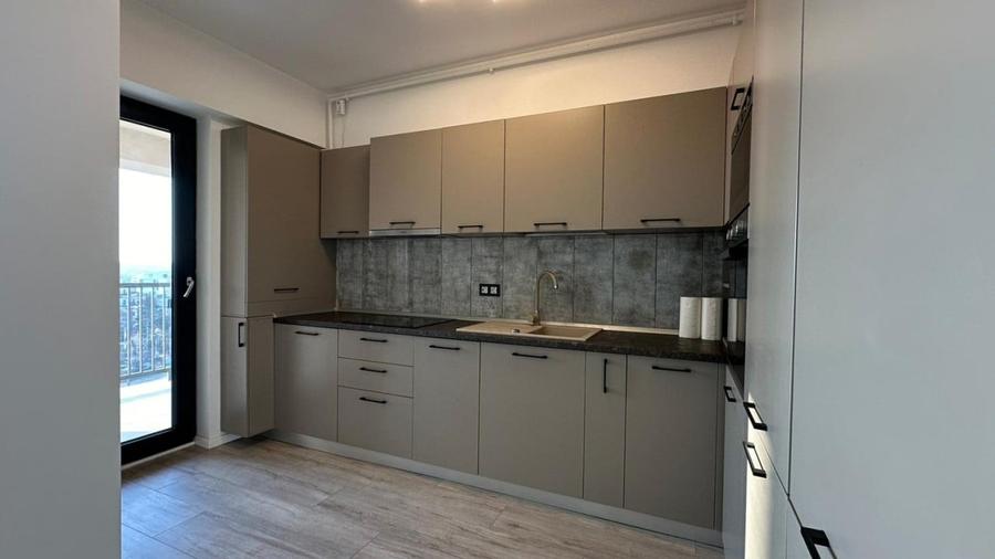 Apartament cu 2 camere semidecomandat, mobilat în Sisești