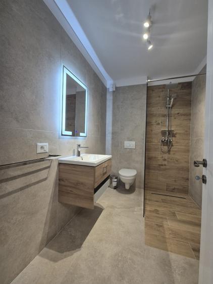 Apartament cu 2 camere decomandat, mobilat în Cetate