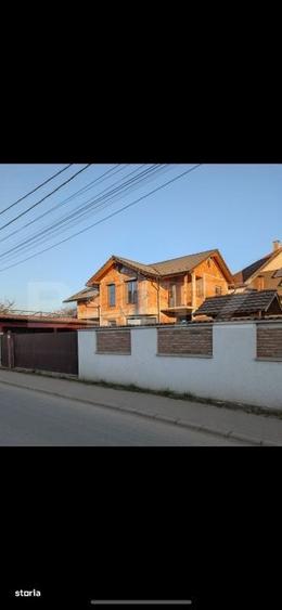 Casă cu 4 camere cu Teren 400 Mp în Decebal
