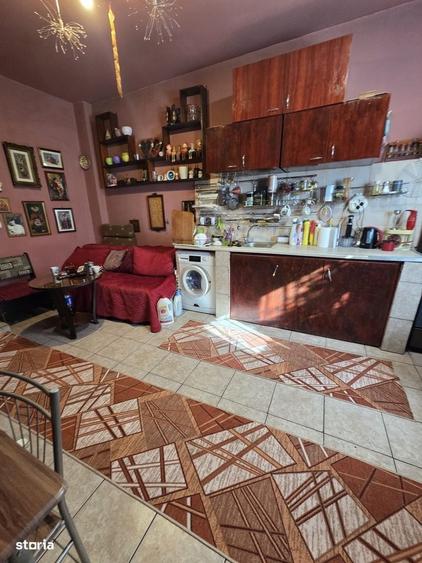 Casă cu 4 camere cu Teren 500 Mp în Bariera Vâlcii
