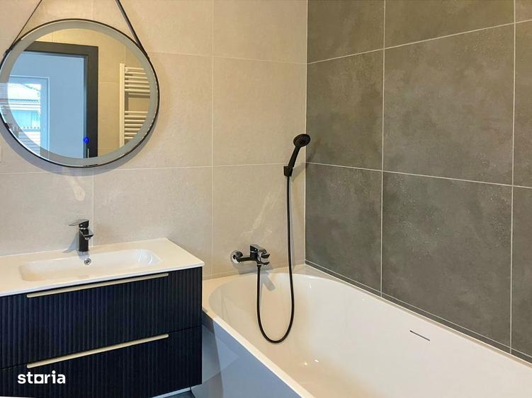 Casă cu 4 camere cu Teren 500 Mp în Central