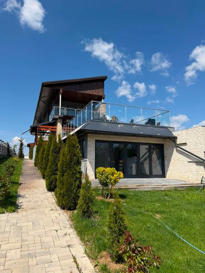 Casă individuală cu 5 camere cu Piscina în Corbeanca
