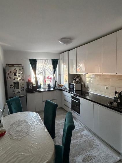 Apartament cu 2 camere semidecomandat în Exterior Vest