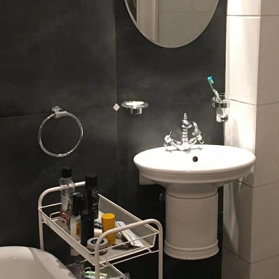 Apartament cu 6 camere decomandat în Central