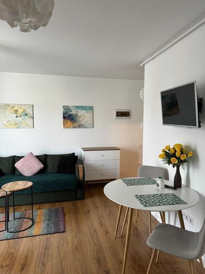 Apartament cu 2 camere semidecomandat în Florești