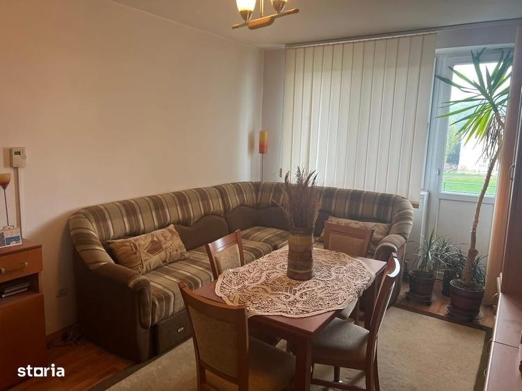 Apartament cu 2 camere decomandat în Decebal