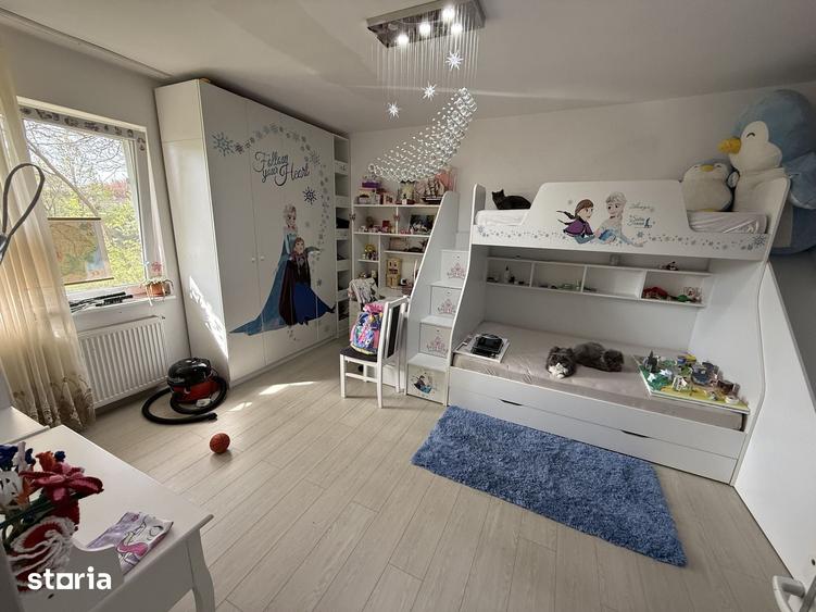 Apartament cu 3 camere în Rahova
